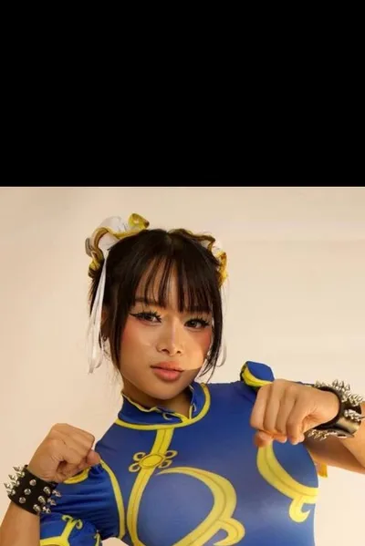 Flipped Chat AI – Чат с Мина