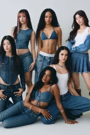 Flipped Chat AI – Chatta med Katseye och Straykid