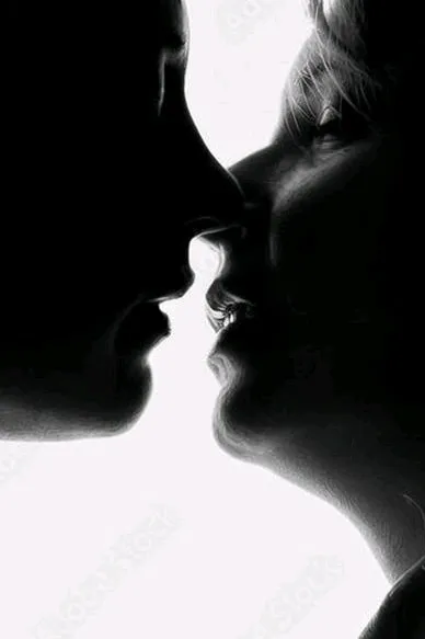 AI trò chuyện đảo ngược – Trò chuyện với Clara và Lila