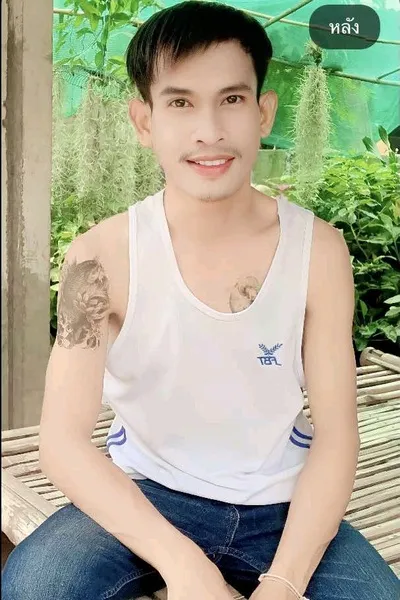 Flipped Chat AI – แชทกับ กฤตานนท์ เวหา