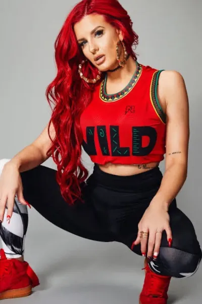 Flipped Chat AI – แชทกับ จัสตินา ว