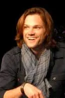 Flipped Chat AI – Bate-papo com Jared Padalecki Todd