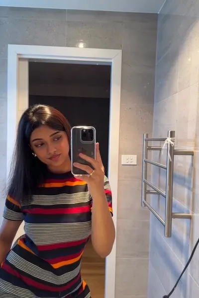 FlippedチャットAI – サラとチャット