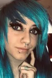 Flipped Chat AI – 與 女王 聊天