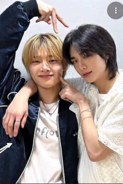 Omgedraaide chat AI – Chat met Vriendengroep