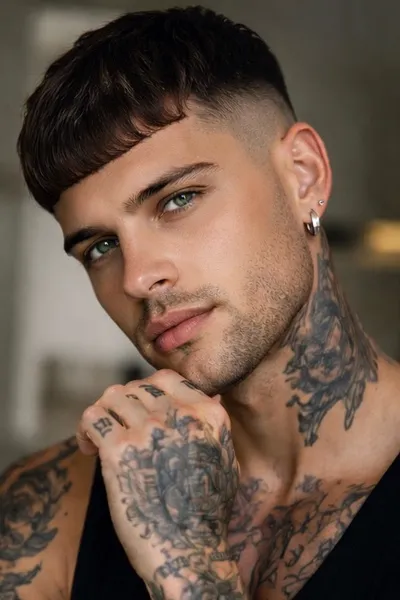 Flipped Chat AI – Chat dengan Eliott