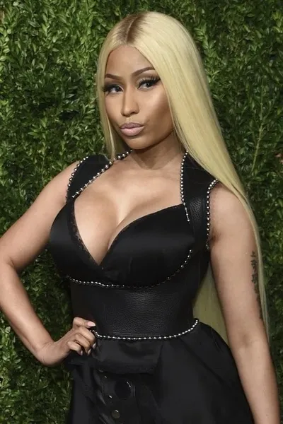 Flipped Chat AI – Chatta med Nicki Minaj styvsyster