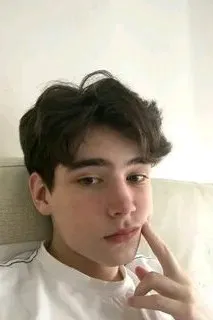 Flipped Chat AI – Чат с Евгений