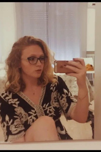 Çevrilmiş Sohbet Yapay Zekası – Fay Mundyile sohbet edin