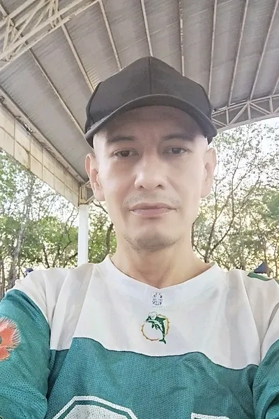 Αναστροφή συνομιλίας AI – Συζήτηση με Ματέο Σεράνο