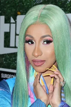 Flipped Chat AI – 與 卡迪B 聊天