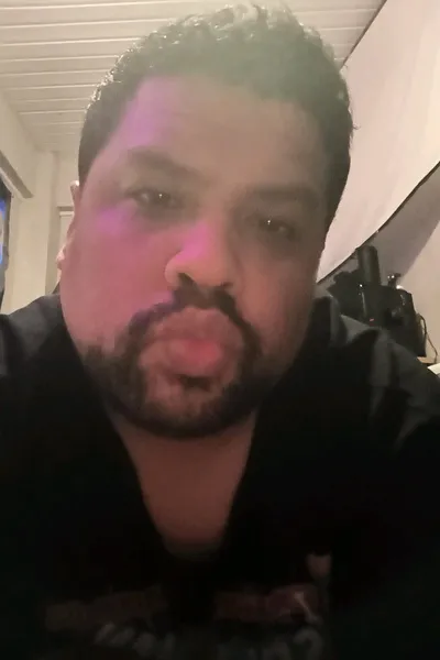 फ़्लिप्ड चैट AI – काल्डन रौर्क के साथ चैट करें