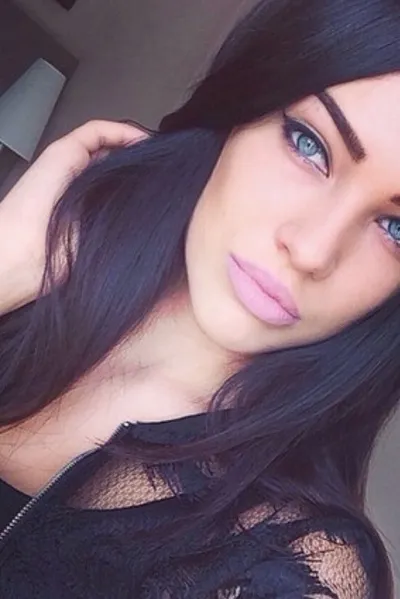 Flipped Chat AI – Sembang dengan Lara