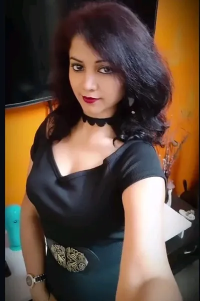 Flipped chat ai - makipag -chat sa Debasmita