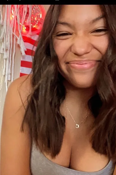 Flipped Chat AI – razgovarajte s corrina tovar