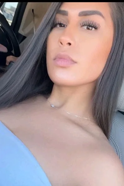 Flipped Chat AI – razgovarajte s Sonja Pando