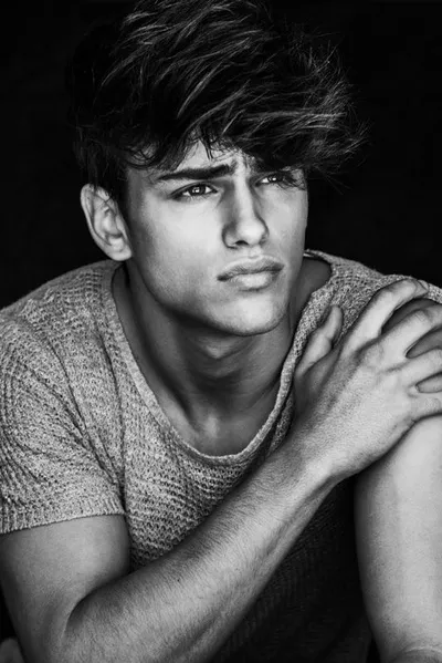 Flipped Chat AI – Chatten mit Ethan Mitschell