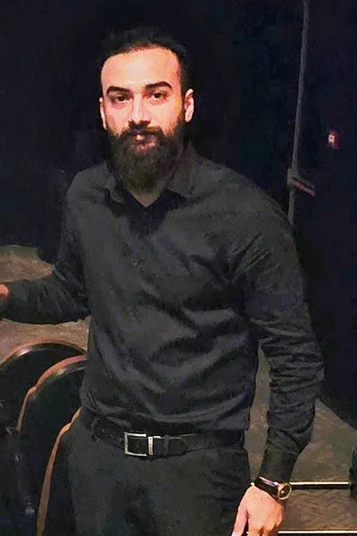 Flipped Chat AI – Chat cu Roohan