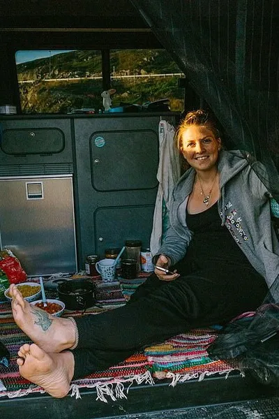 Flipped chat ai - makipag -chat sa Femke Brouwers