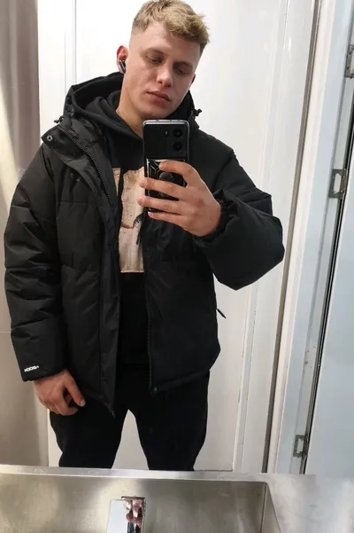 Çevrilmiş Sohbet Yapay Zekası – Oksen Lavrentiyile sohbet edin