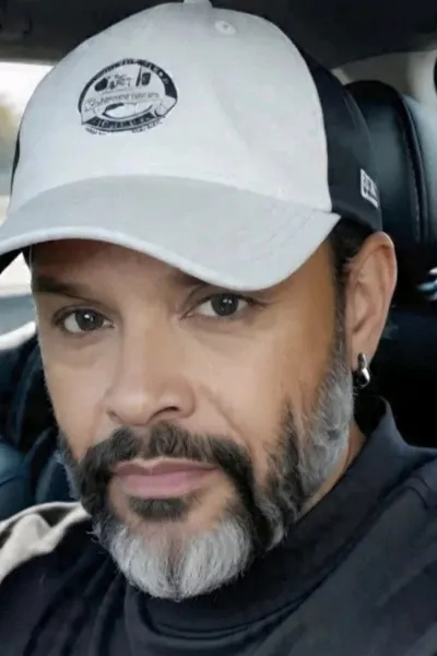 Flipped Chat AI – Чат с Дуарте