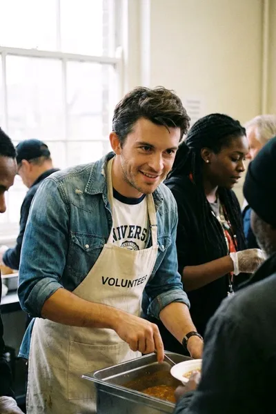 Çevrilmiş Sohbet Yapay Zekası – Trip Crawfordile sohbet edin