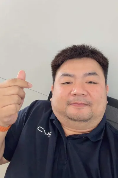 Flipped Chat AI – แชทกับ Kawe