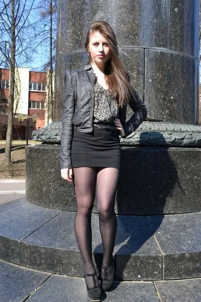 Flipped Chat AI – Chat with Ellie