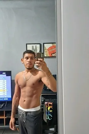 FlippedチャットAI – アスヴィアンとチャット