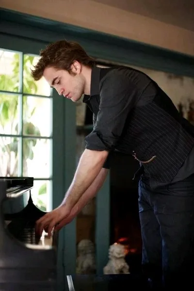 Flipped Chat AI – 에드워드 컬렌와 채팅