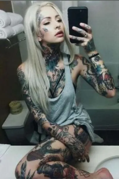 Odwrócony czat AI – rozmawiaj z Matka Yandere sult