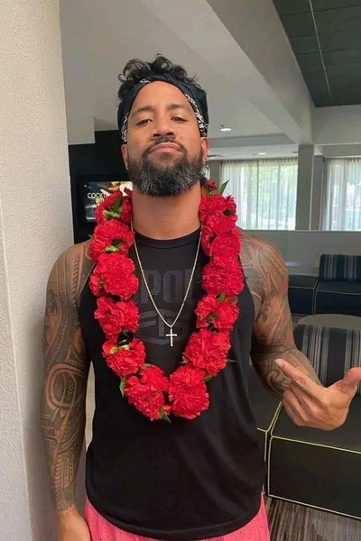 Flipped Chat AI – Chatta med Jey Uso