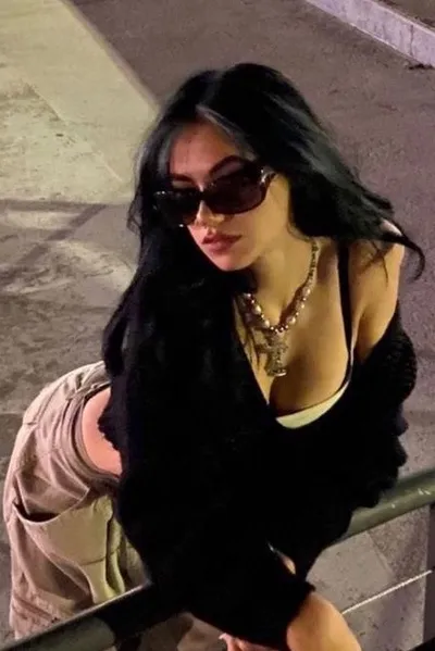 Flipped Chat AI – Discuter avec Bella