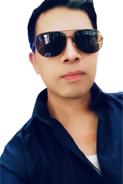 Flipped Chat AI – Chat cu Yamil