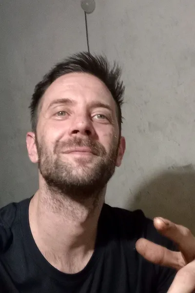 Çevrilmiş Sohbet Yapay Zekası – Kwkwkwwkwile sohbet edin