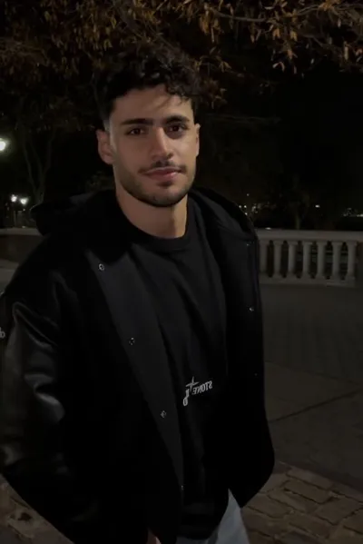 Flipped Chat AI – Chat cu hassan