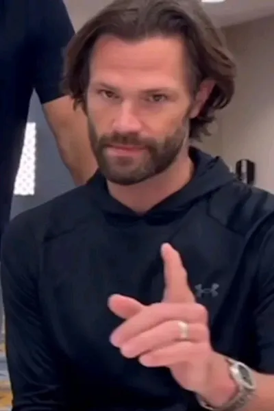 Çevrilmiş Sohbet Yapay Zekası – Jared Padalecki Toddile sohbet edin