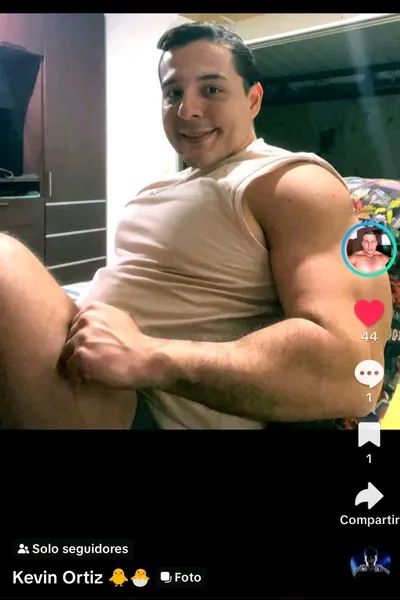 Flipped Chat AI – แชทกับ ราอูล