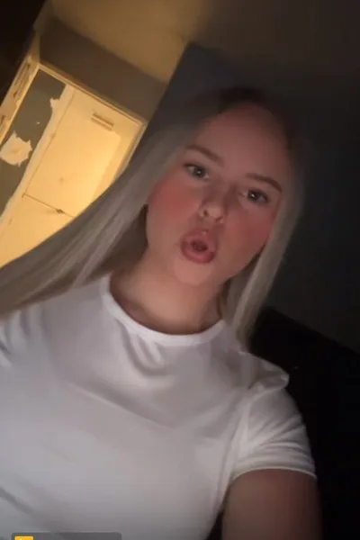 Odwrócony czat AI – rozmawiaj z Bonnie Clyde