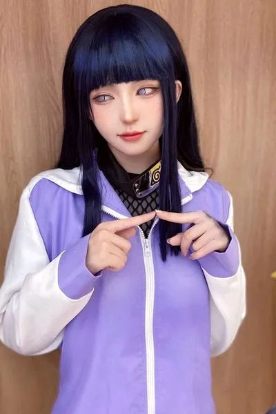 फ़्लिप्ड चैट AI – हिनाता के साथ चैट करें