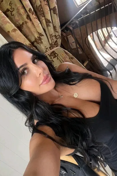 Flipped chat ai - makipag -chat sa Maren Selwick