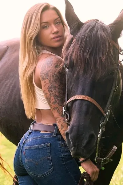 Flipped Chat AI – kalbėkite su Sofija