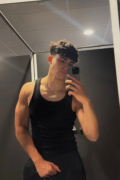 Flipped Chat AI – Chatta con Asher