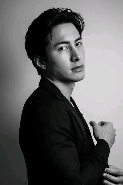 Flipped Chat AI – Chatta med Hudson Williams