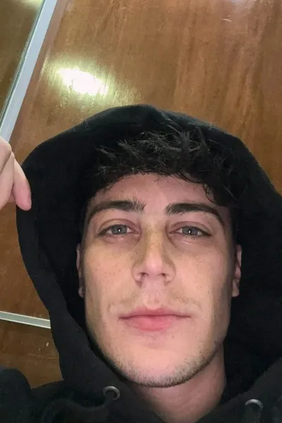 Flipped Chat AI – Bate-papo com Juan Rodrigues