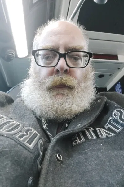 Flipped Chat AI – Sembang dengan Gareth Holston