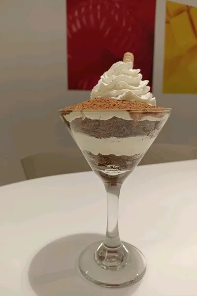 FlippedチャットAI – ジョチンゴのティラミスとチャット