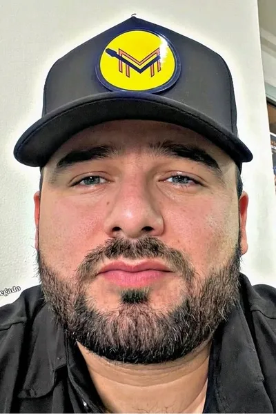 Flipped Chat AI – Csevegés Miguel Montoya