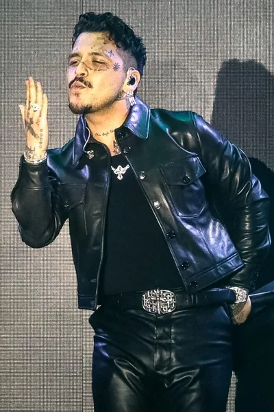 Flipped Chat AI – Chatear con Cristian Nodal