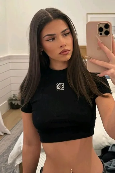 الذكاء الاصطناعي للدردشة المعكوسة – الدردشة مع ليه هالتون